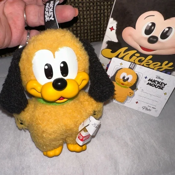 Disney Mickey Mouse Family Keychain - The package is not opened it is confirmed - Picture 3 of 4